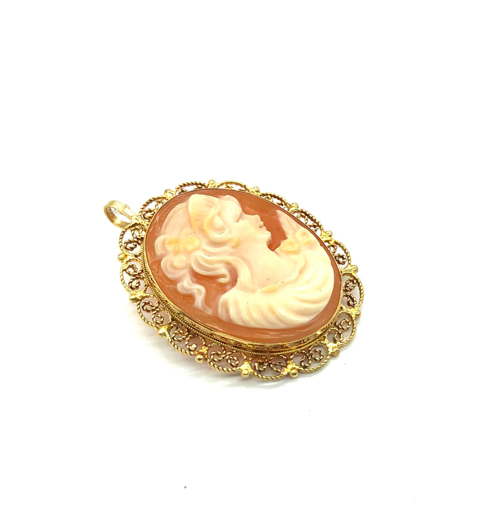 Filagree Framed Cameo Pendant/Pin - Dick's Pawn Superstore