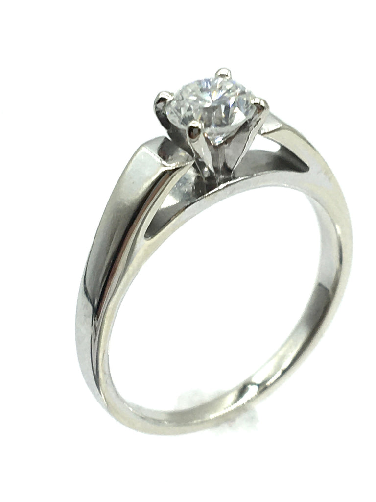 14kt white gold .56ct Round Brilliant Diamond engagement ring - Dick's Pawn Superstore