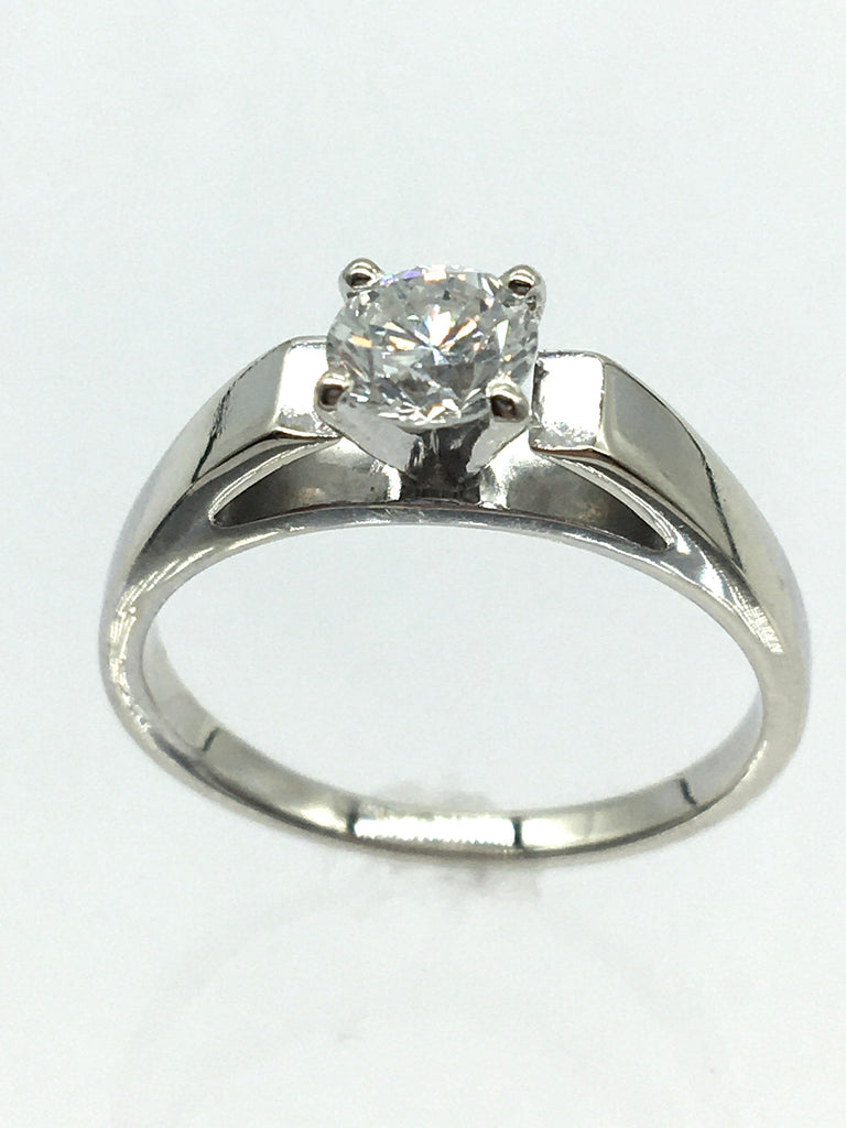 14kt white gold .56ct Round Brilliant Diamond engagement ring - Dick's Pawn Superstore